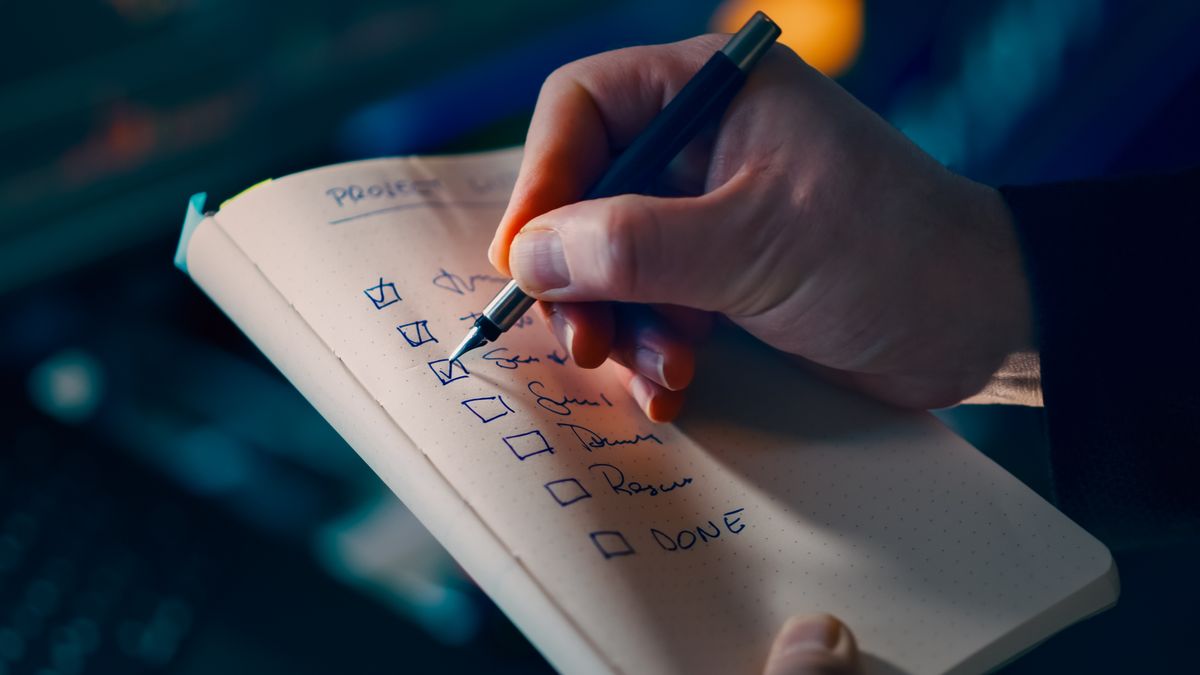 smartphone study completeness checklist five criteria