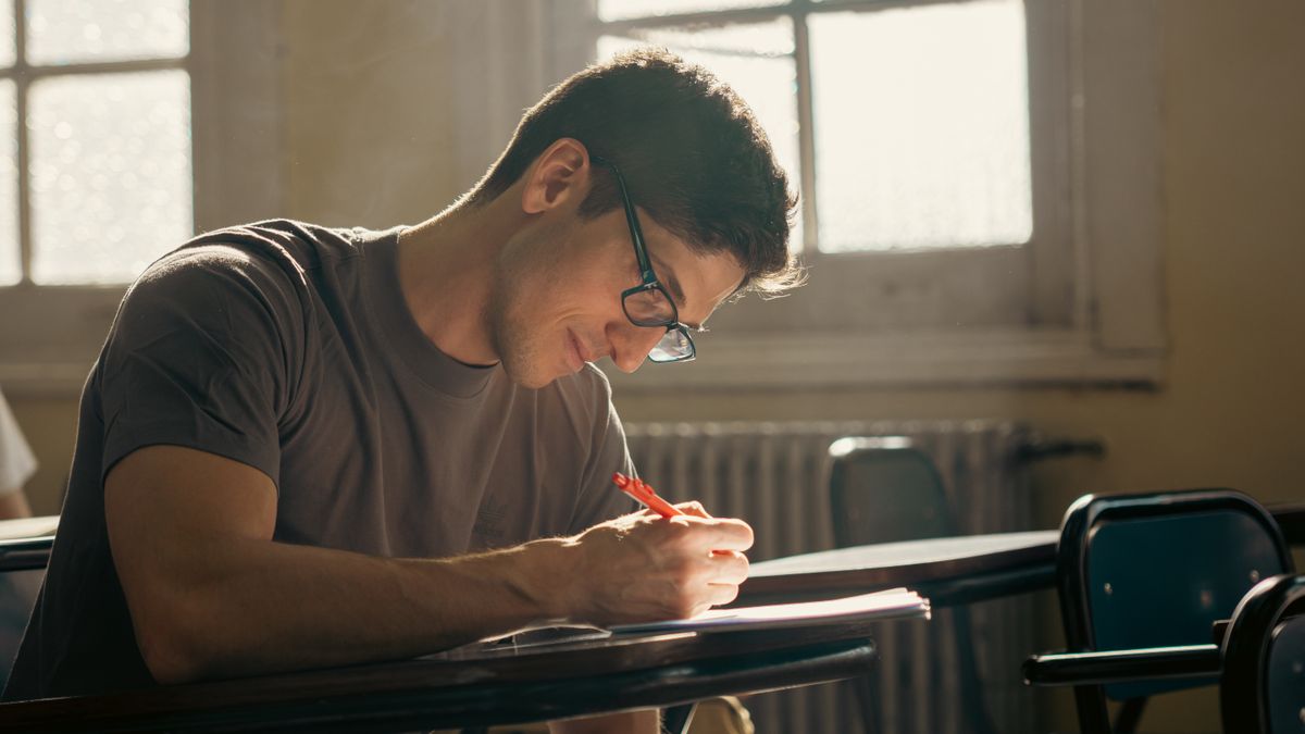 university student studying english vocabulary flashcards