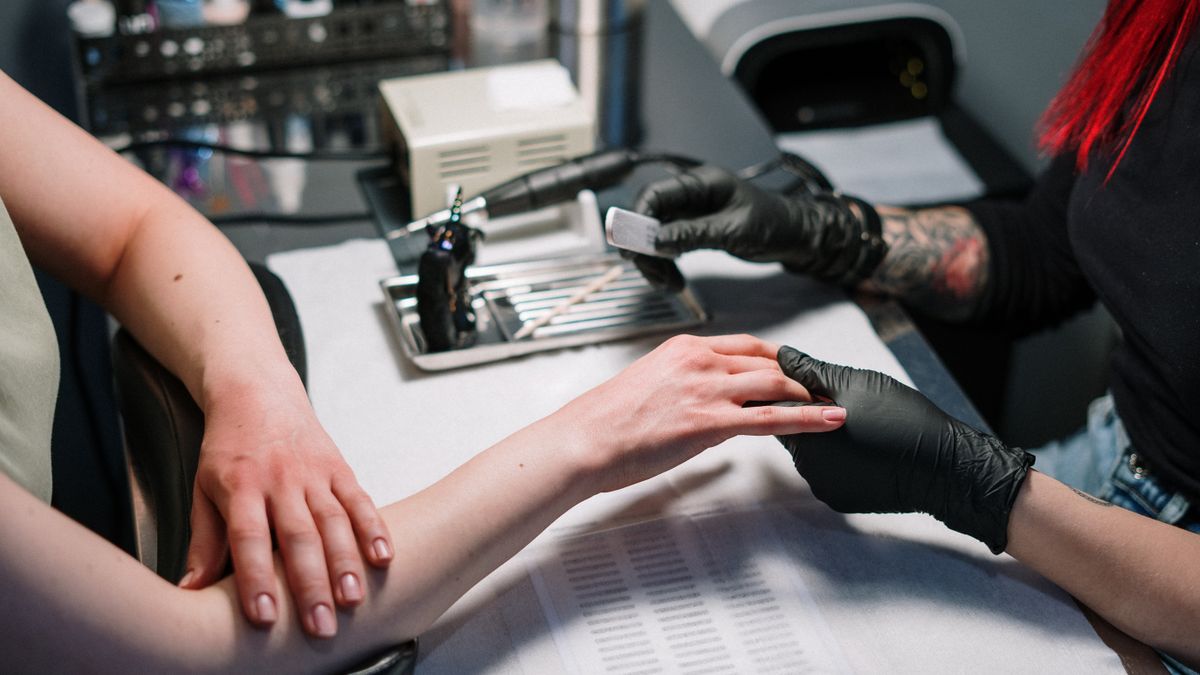 nail technician exam certificate, nail art tools table