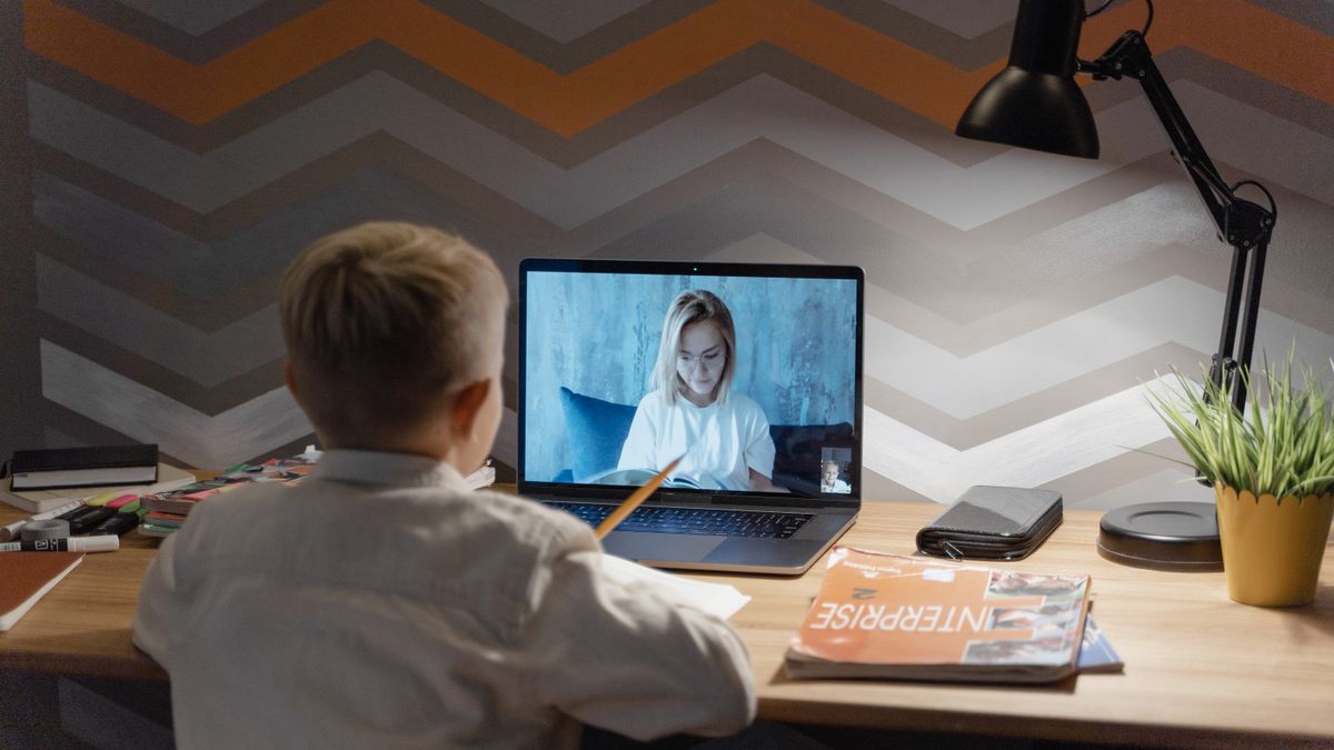 online learning laptop desk