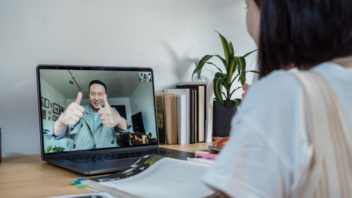 online coaching session on laptop screen
