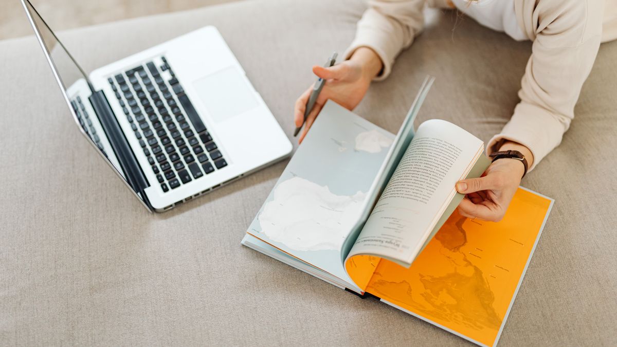 beginner studying computer textbook