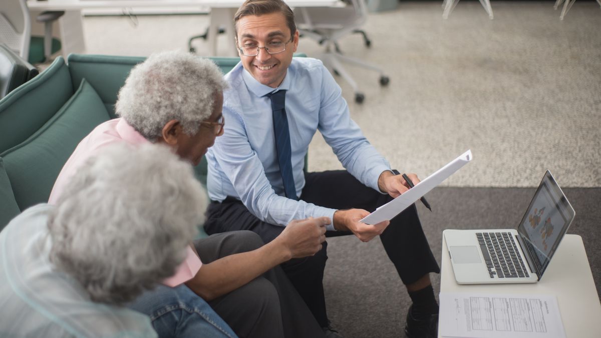 financial advisor consulting client office