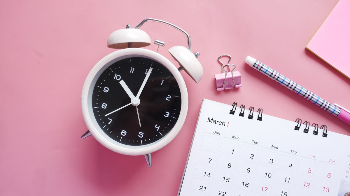 study planner calendar desk